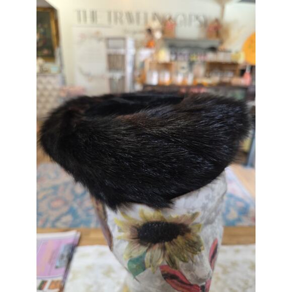 Vintage 1950s Sable Fur Hat With Pin - Picture 3 of 15